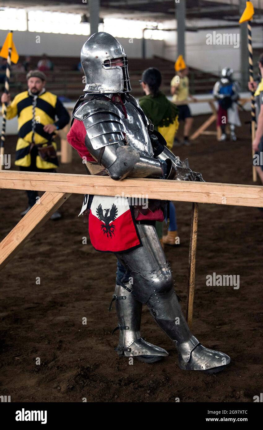 McMinnville, Oregon, USA. 24th July, 2021. ''The Tournament for the King'' is contested at the Yamhill County Fairgrounds. Wildly popular in Europe, full-contact, full-force medieval combat with edgeless weaponry and modern protective gear is now attracting more devotees, including women, in the United States.(Credit Image: © Brian Cahn/ZUMA Press Wire) Stock Photo