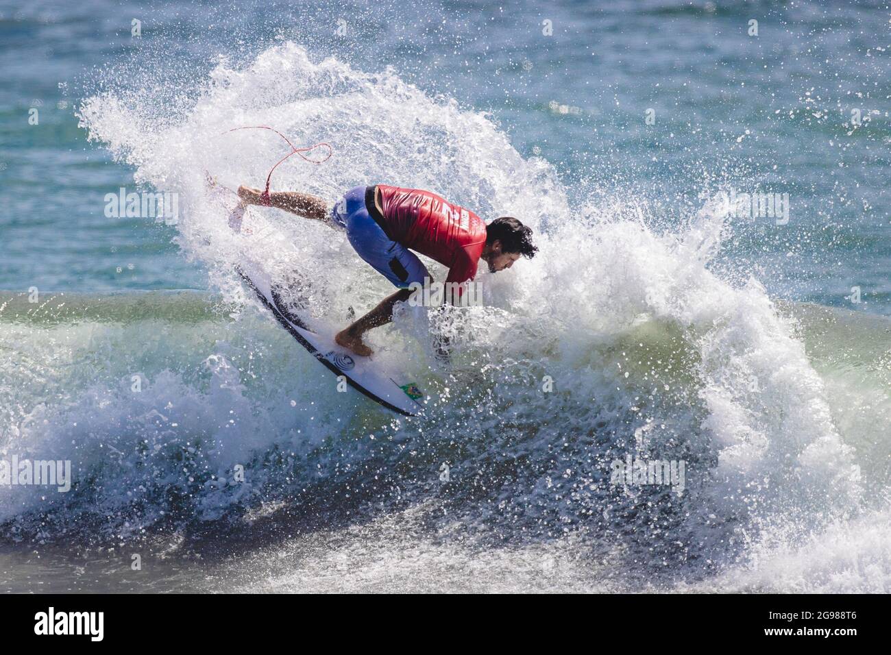 Tsurigasaki Beach, Chiba, Japan. 25th July, 2021. Gabriel Medina from Brazil, during the men's surf qualifiers, at the Tokyo 2020 Olympic Games, at Tsurigasaki Beach, this Sunday 25th. Credit: Action Plus Sports/Alamy Live News Stock Photo