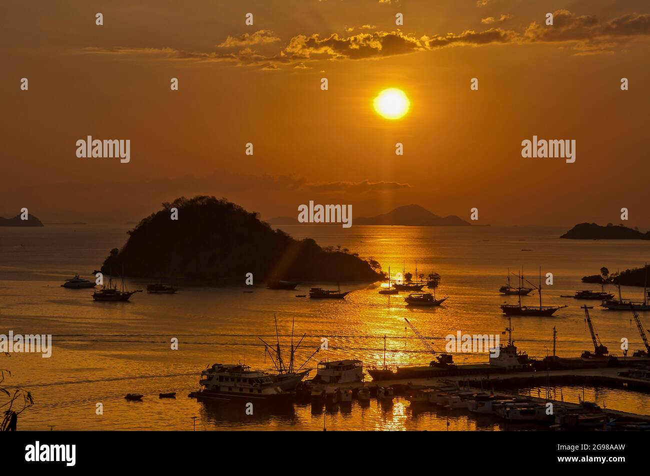 Peaceful Sunset in Labuan Bajo Indonesia Stock Photo - Alamy
