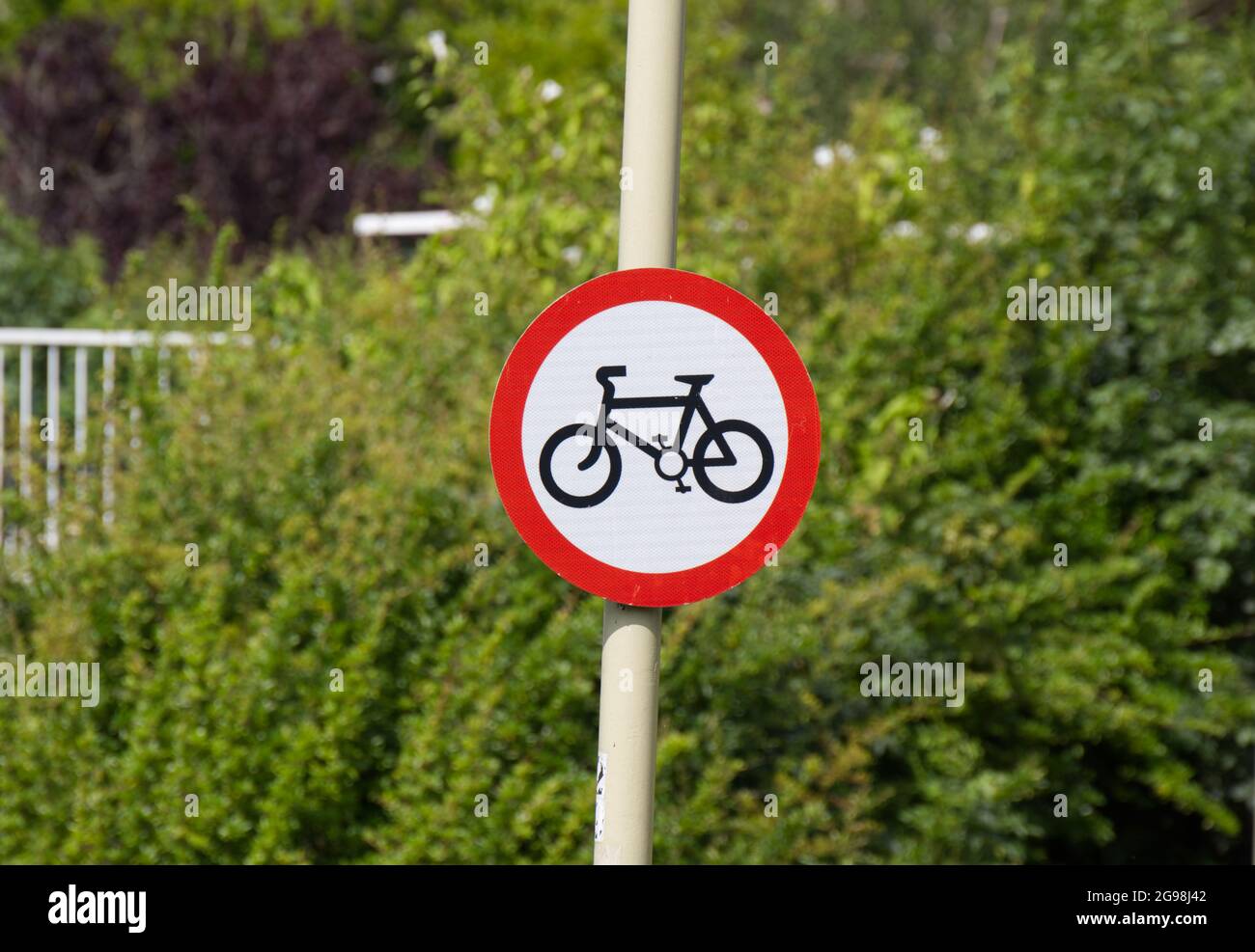 cycling road signs