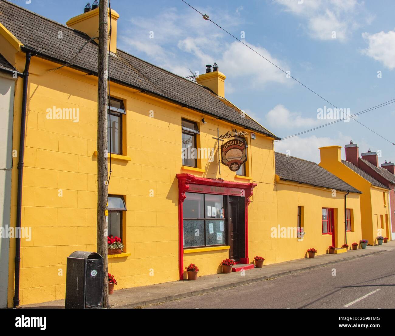 O'Neill's Bar, Butlerstown, Co. Cork Stock Photo