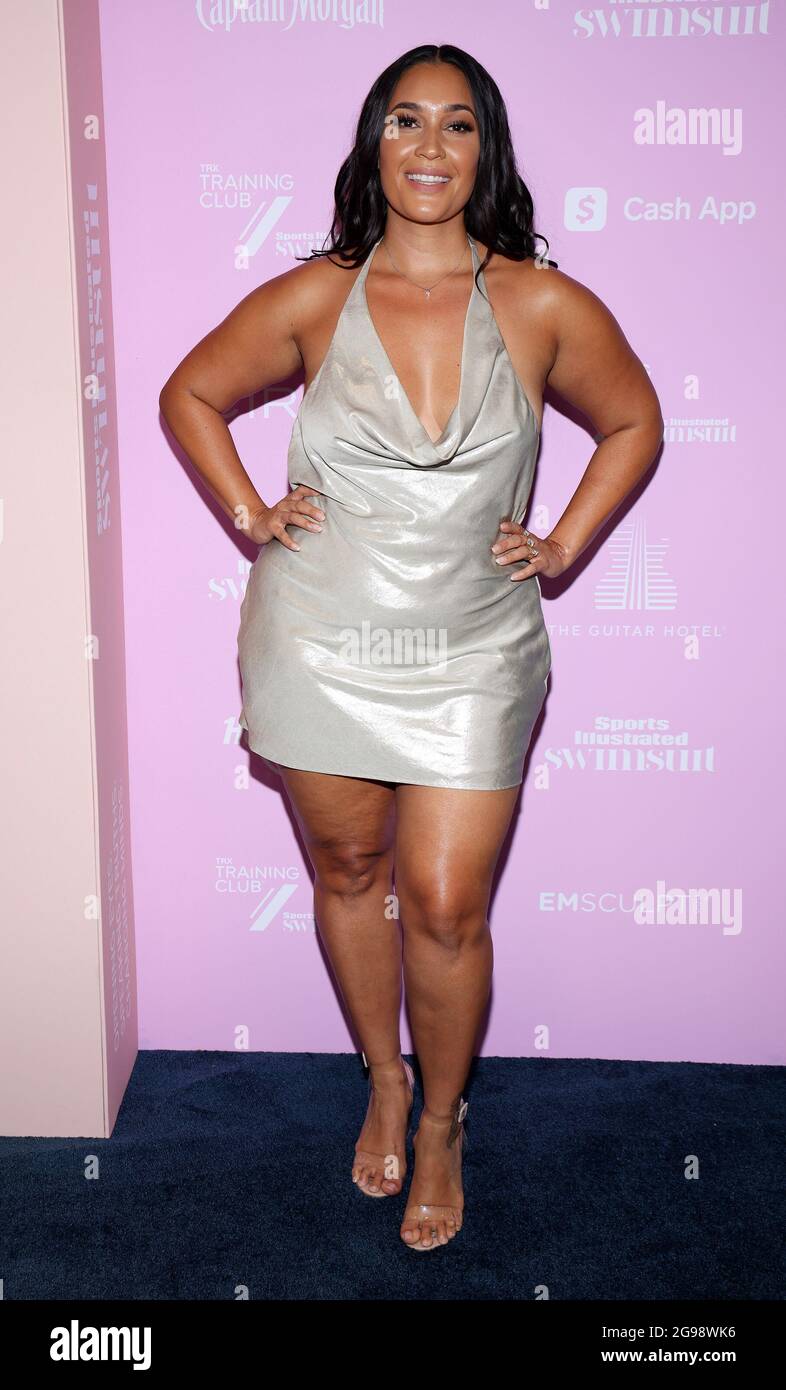 Amanda kay hi-res stock photography and images - Alamy