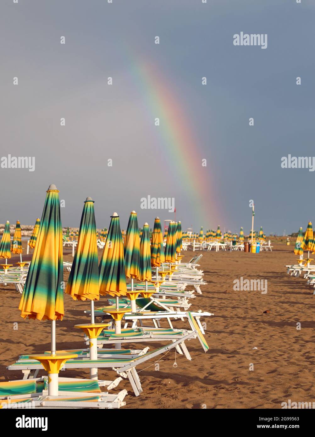 Rainbow without rain hi-res stock photography and images - Alamy
