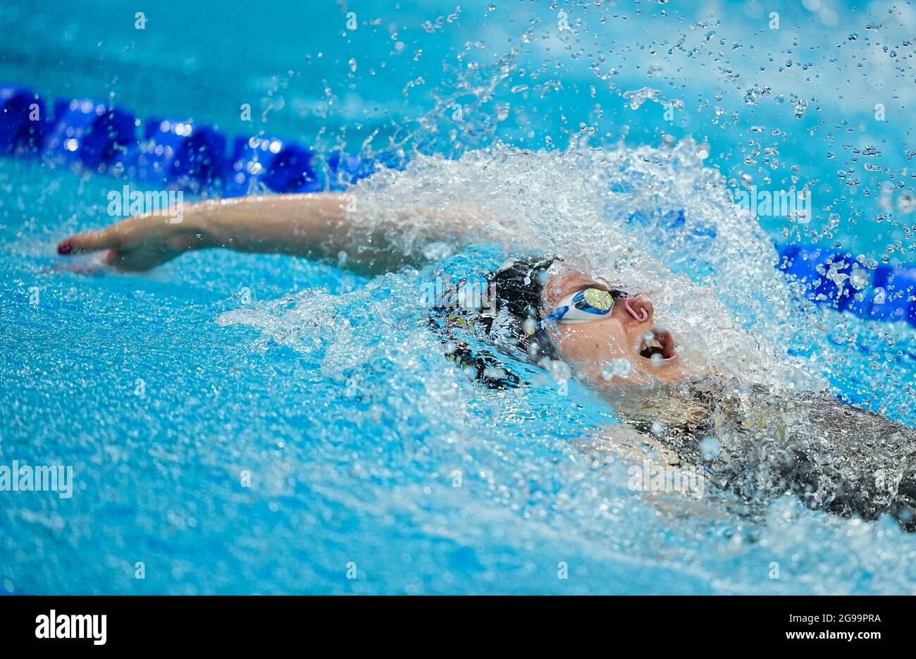 Womens 100m backstroke hires stock photography and images Alamy