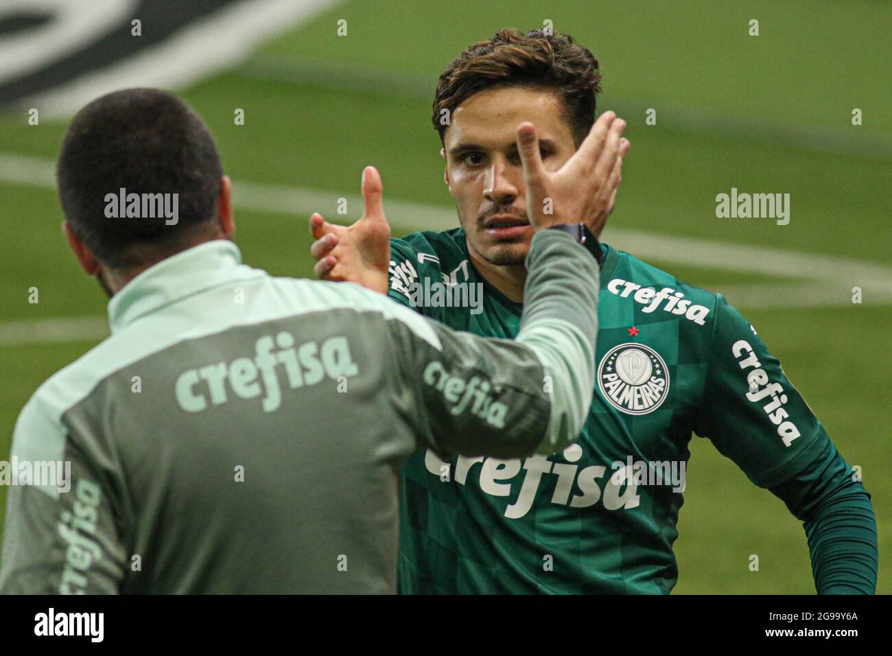 Sao Paulo, Brazil. 03rd Apr, 2022. SP - Sao Paulo - 03/04/2022 - PAULISTA  2022 FINAL, PALMEIRAS X SAO PAULO - Raphael Veiga jogador do Palmeiras  comemora seu gol com Dudu jogador