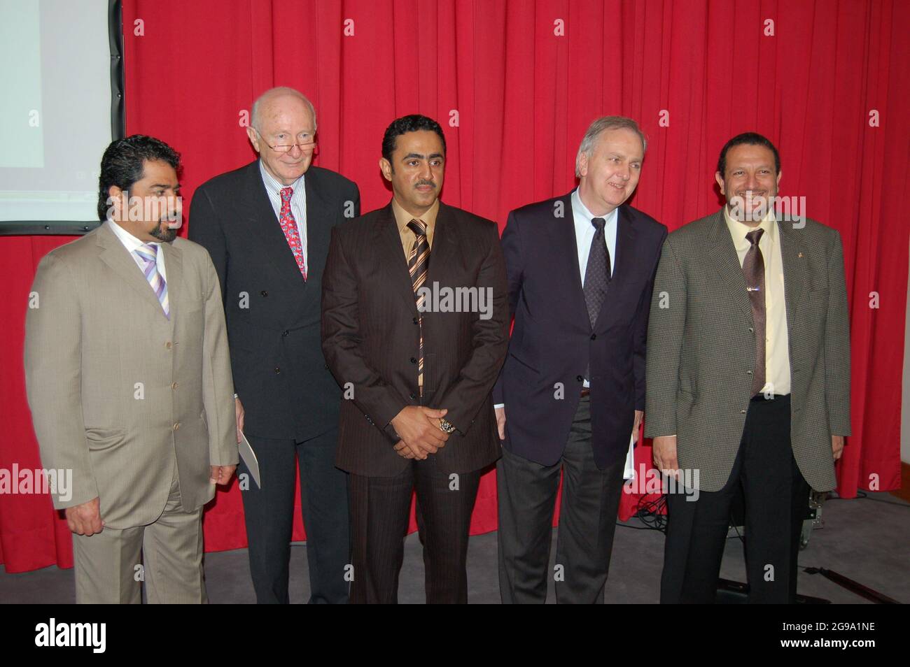 Pressekonferenz Qatar German Open 2007 - Tariq Al Siddiqi, Josef Minderjahn, Scheich Mohamed Bin Faleh Al-Thani, Willy Weiland, Ayman Azmy Stock Photo