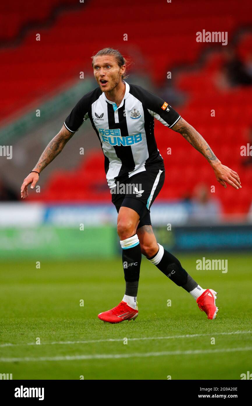 Jeff hendrick of newcastle united hi-res stock photography and images ...