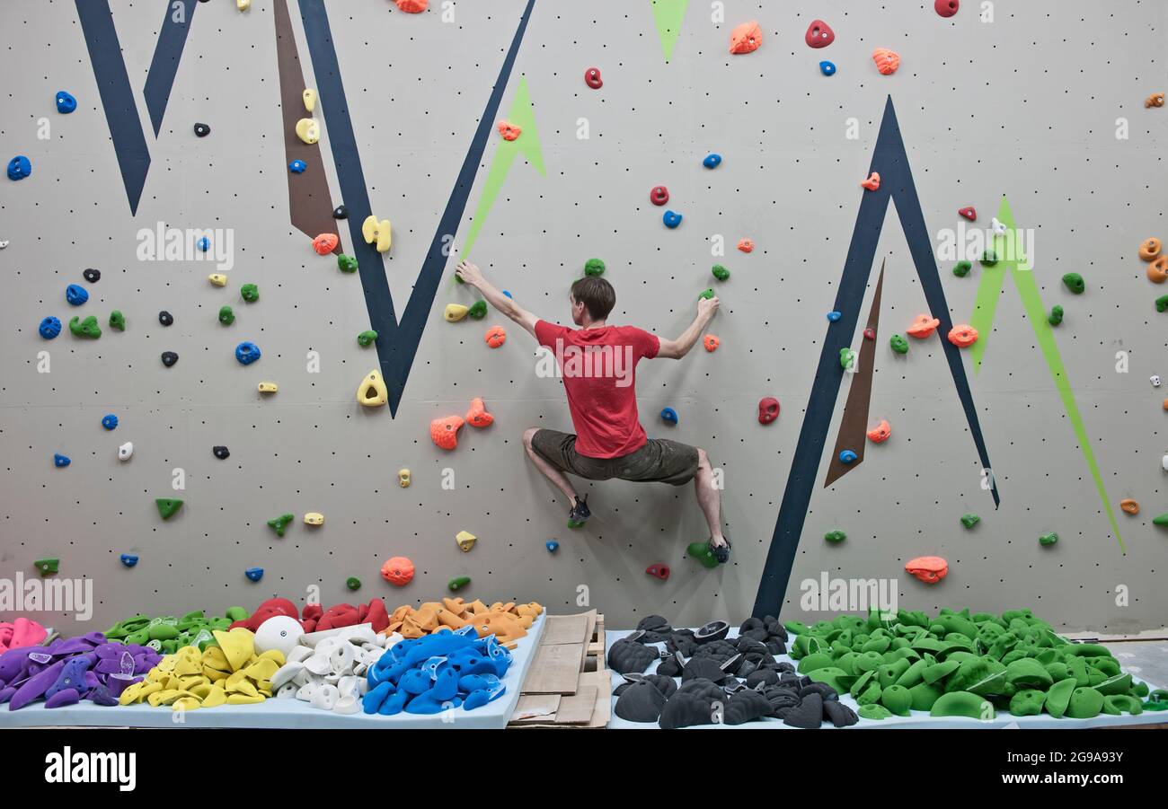 Route setter hires stock photography and images Alamy