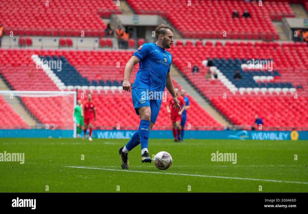 Buildbase FA Vase 2020/21 Final, Binfield v Warrington Rylands, Wembley Stadium, Saturday, 22 May 2021 Stock Photo