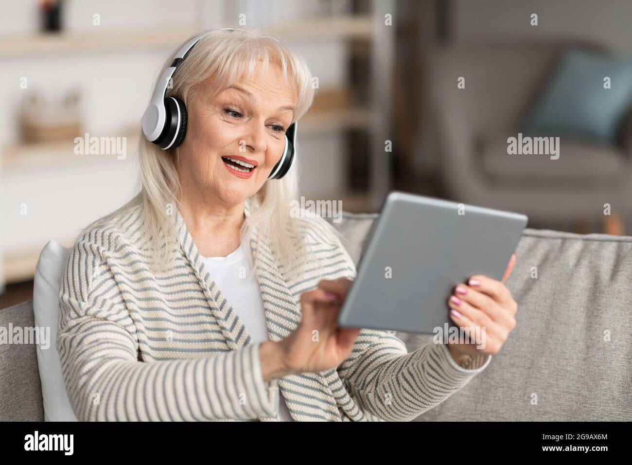Smiling old lady hires stock photography and images Alamy
