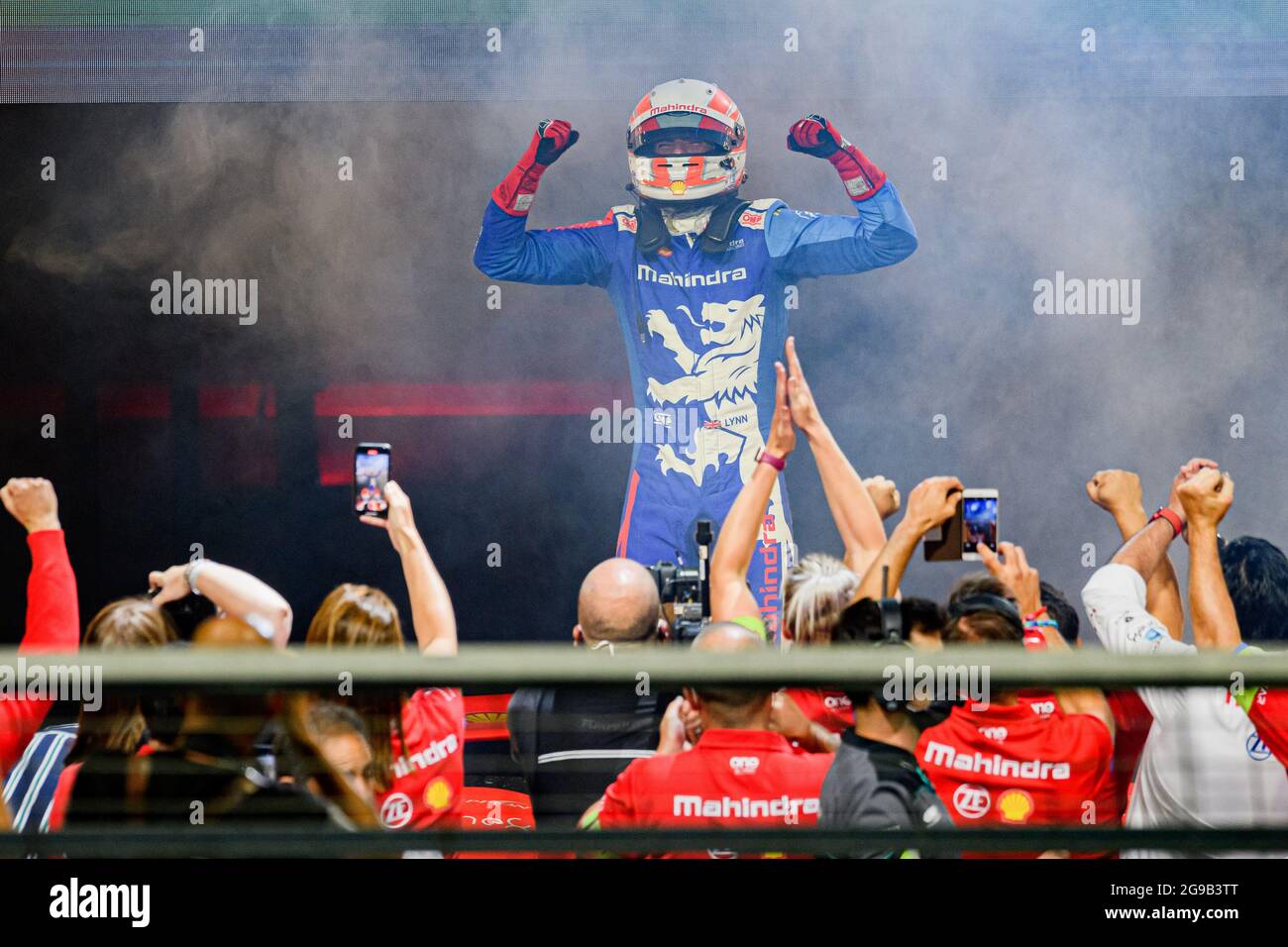 Pitch sensitivity hi-res stock photography and images - Alamy