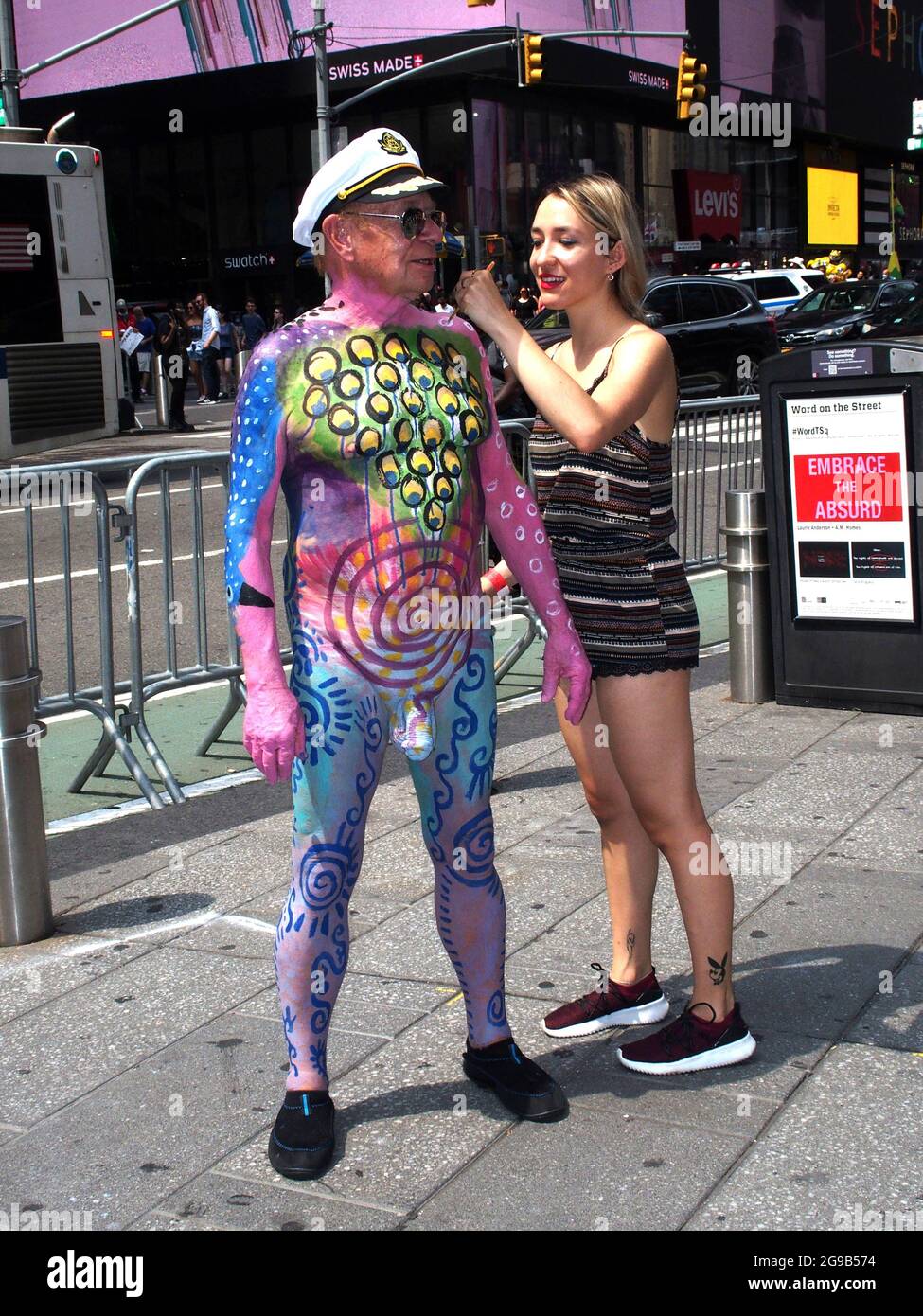 New york body paint 2021 hires stock photography and images Alamy