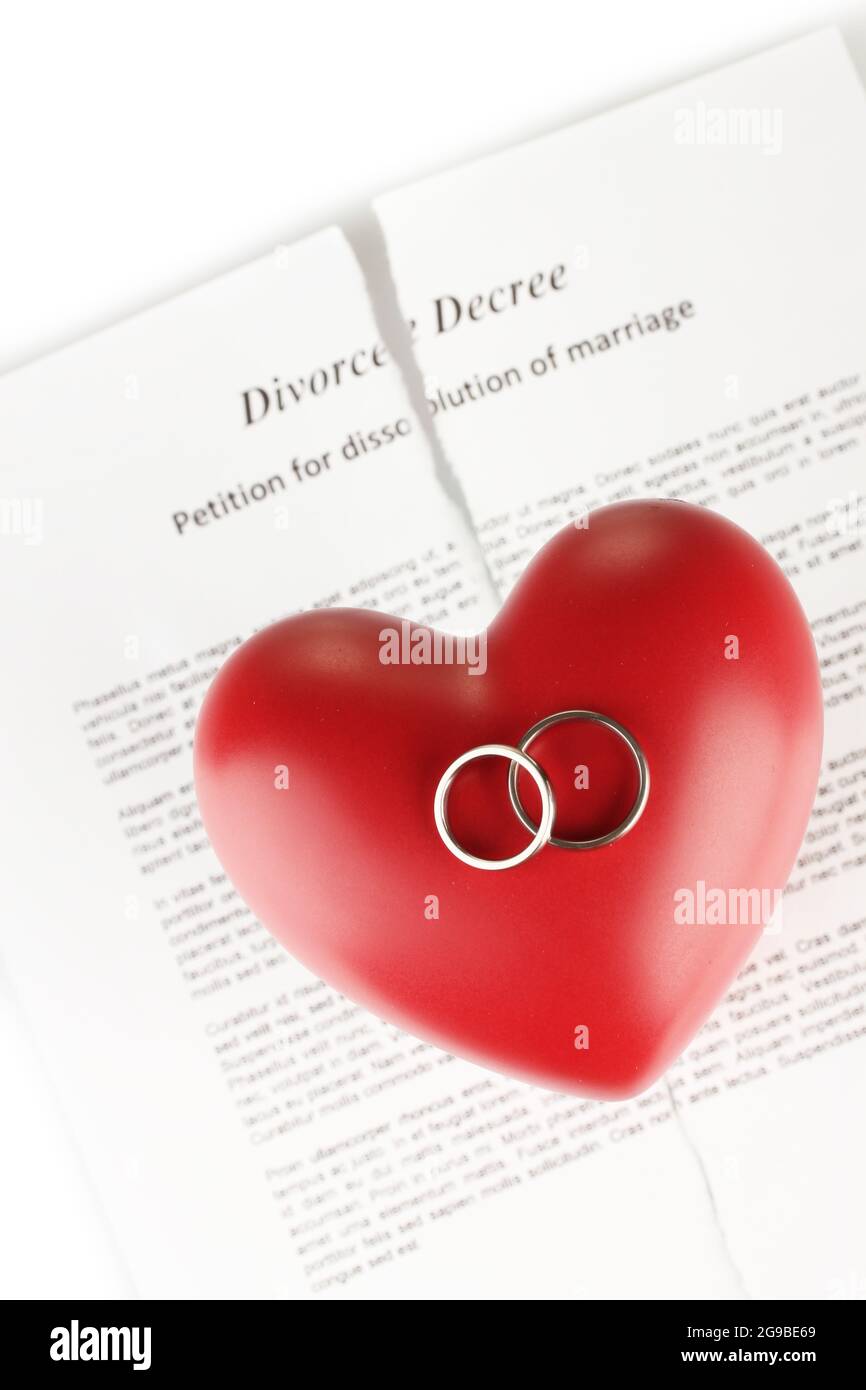 Divorce Rings Heart High Resolution Stock Photography And Images Alamy