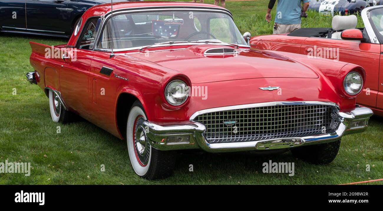 A 1957 red Ford Thunderbird on display at the Pittsburgh Vintage Grand Prix car show in Pittsburgh, Pennsylvania, Stock Photo - Alamy