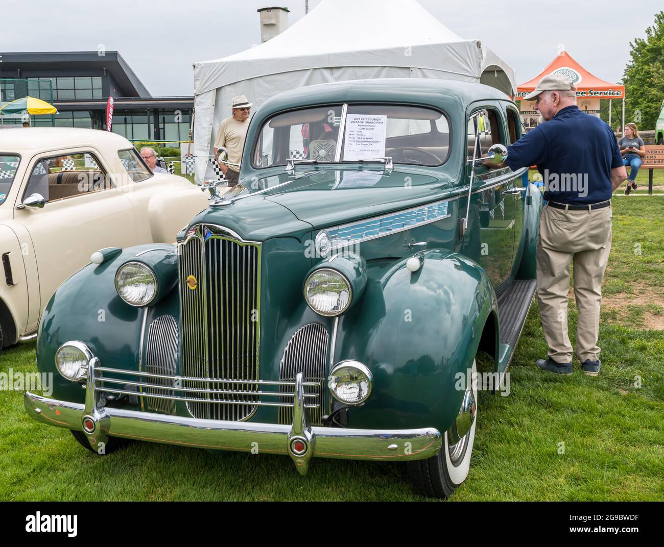A 1940 green Packard on display at the Pittsburgh Vintage Grand Prix car show in Pittsburgh, Pennsylvania, USA Stock Photo