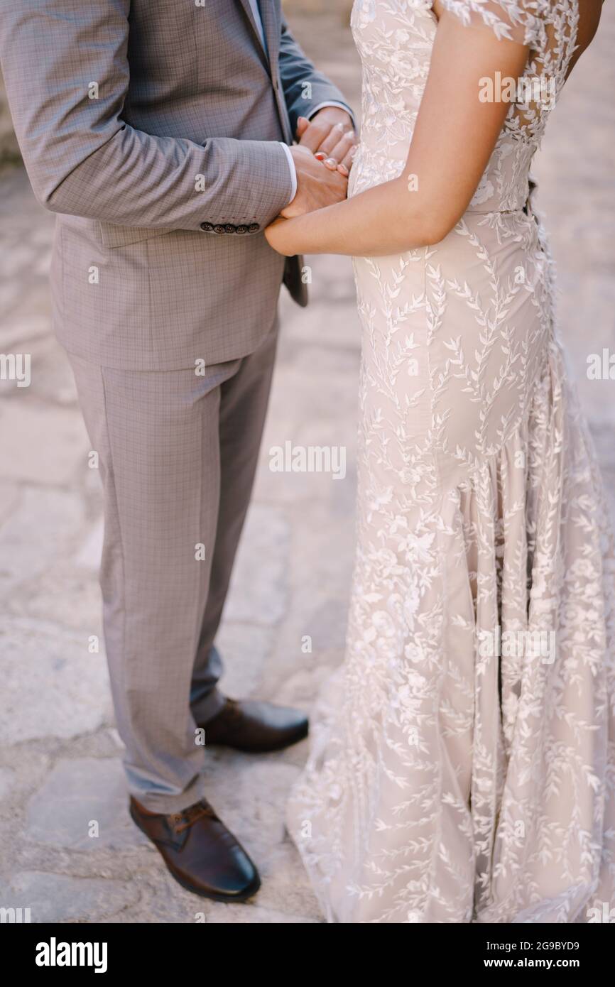 Bride and groom no face hi-res stock photography and images - Alamy