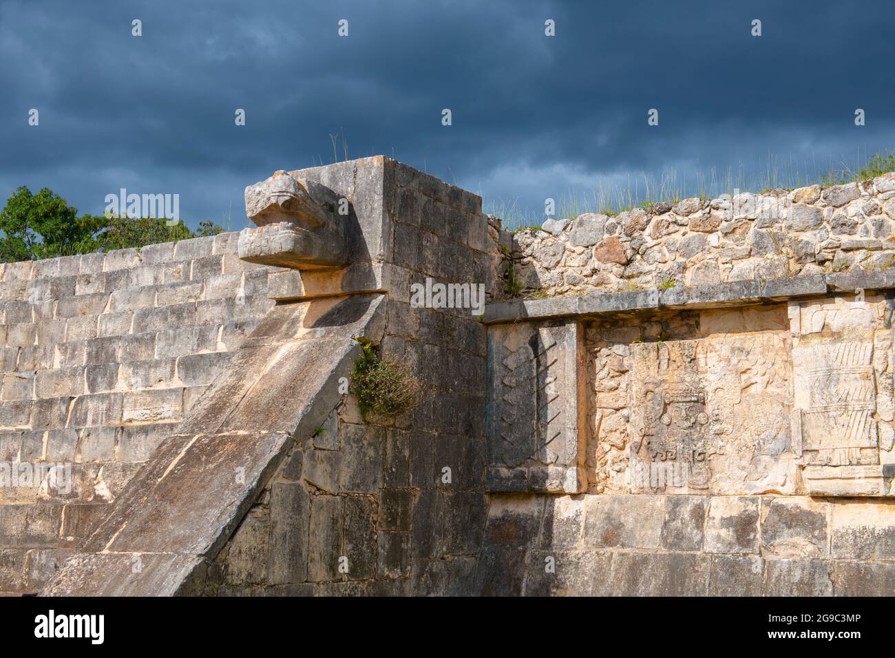 Tumba del Chac-mool (Tomb of the Chac Mool) at Chichen Itza archaeological site in Yucatan, Mexico. Chichen Itza is a UNESCO World Heritage Site. Stock Photo