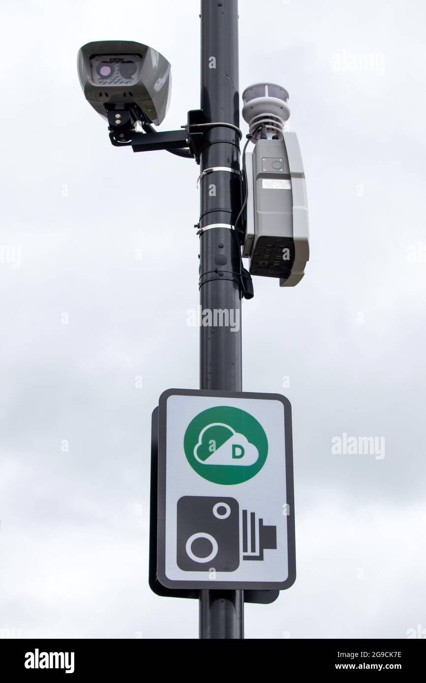 A clean air zone camera in Frank Street, Birmingham. Birmingham introduced a clean air zone in Birmingham in 2021. There are over 50 cameras around Birmingham that capture images of vehicles entering and leaving the Clean Air Zone. Stock Photo