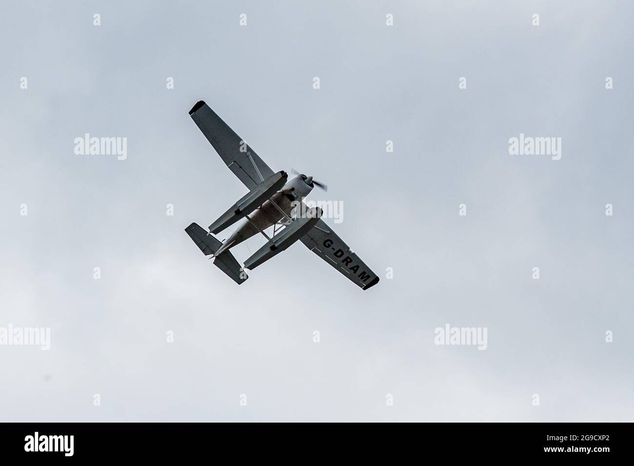 Float plane cessna 172 hi-res stock photography and images - Alamy