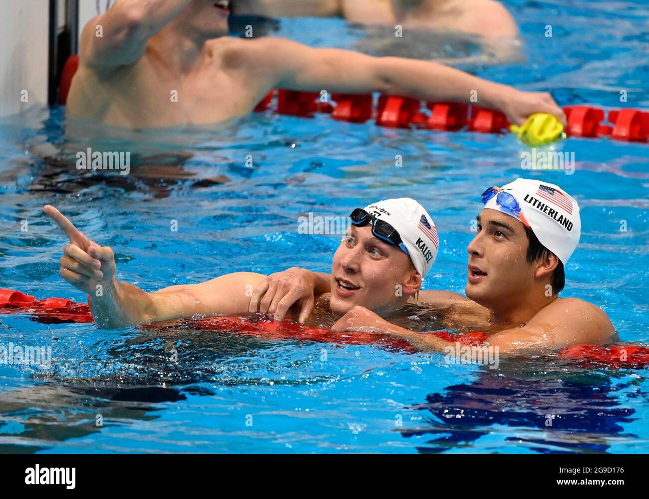 Tokyo, Japan. 25th July, 2021. (LR) Chase Kalisz (USA) wins gold and