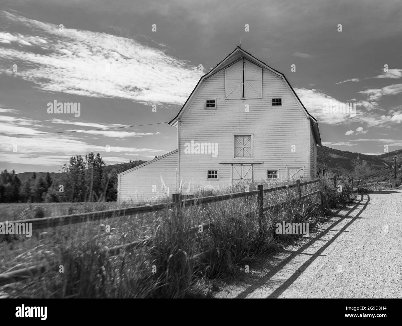 Countryside farm scenic Black and White Stock Photos & Images - Alamy