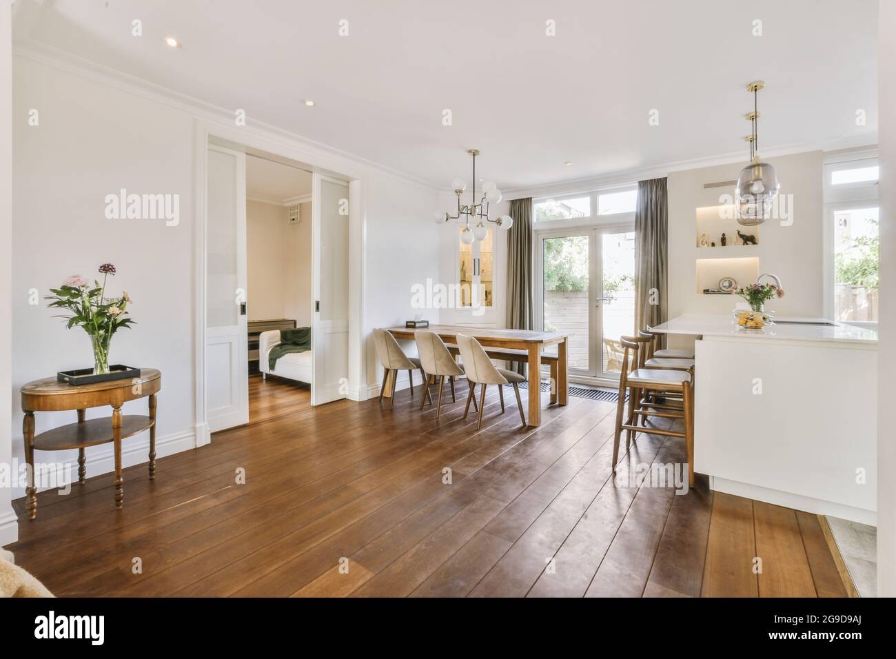 Interior design of bright and beautiful dining room Stock Photo - Alamy