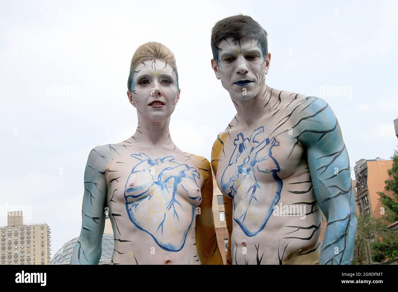 Body painting hi-res stock photography and images - Page 2 - Alamy