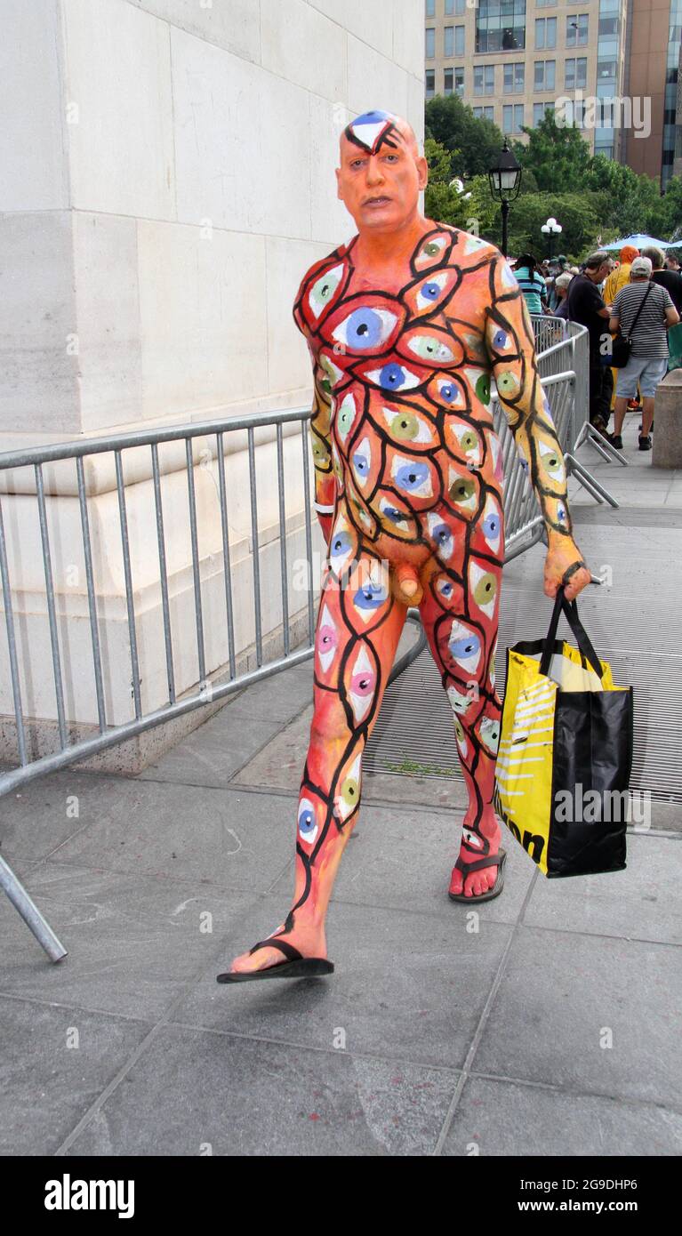 July 25, 2021, New York, New York, USA: New York 8th annual Body Painting  Day.cover 50 artists and models came out to showcase there talent and paint  living canvasses after the painting