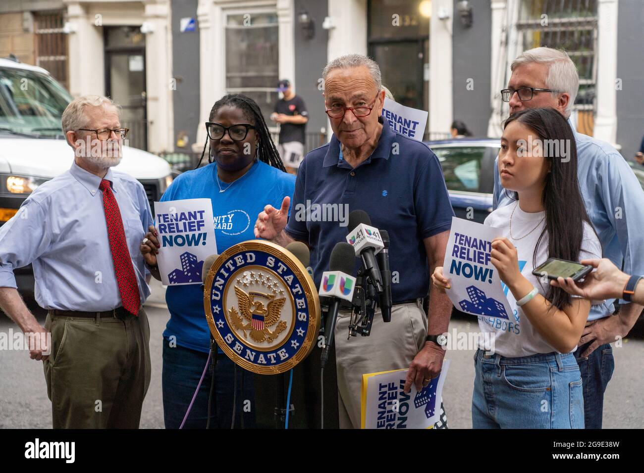 New York, United States. 25th July, 2021. Senate Majority Leader Senator Chuck Schumer (D-NY) speaks at a press conference at Hells Kitchen in New York City.Standing alongside NY State Senator Brian Kavanagh, Assembly Member Richard Gottfried and community rent activists Sen. Chuck Schumer says that the Cuomo administration is failing to disburse the $2.4 billion in rent relief meant for New York that could be lost at the end of September if state doesn't release the money to needy tenants who were hit hard during the covid-19 pandemic. Credit: SOPA Images Limited/Alamy Live News Stock Photo