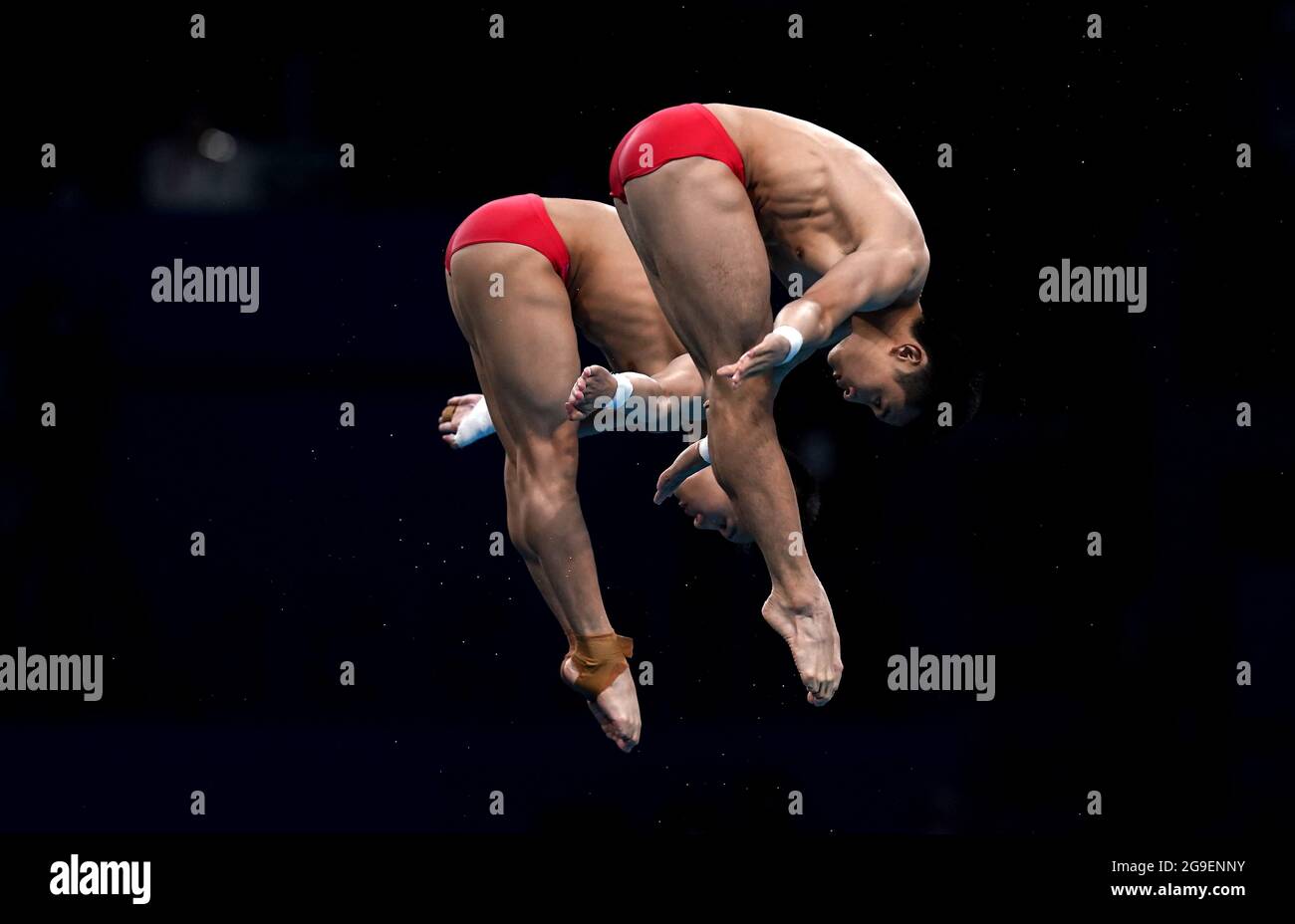 China's Yuan Cao and Aisen Chen during the Men's Synchronised 10m Platform Final at the Tokyo Aquatics Centre on the third day of the Tokyo 2020 Olympic Games in Japan. Picture date: Monday July 26, 2021. Stock Photo