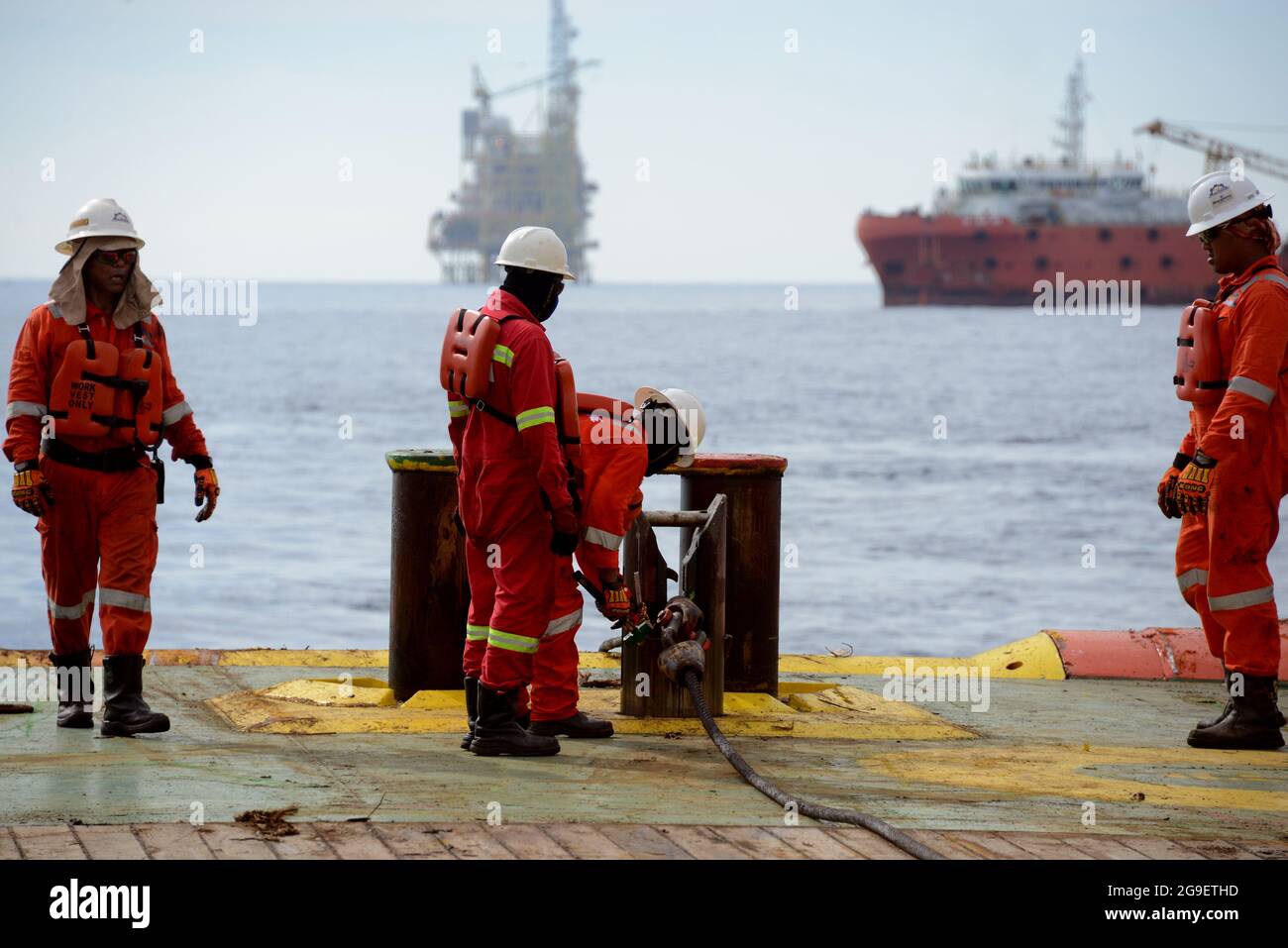 Rigging sligging hires stock photography and images Alamy