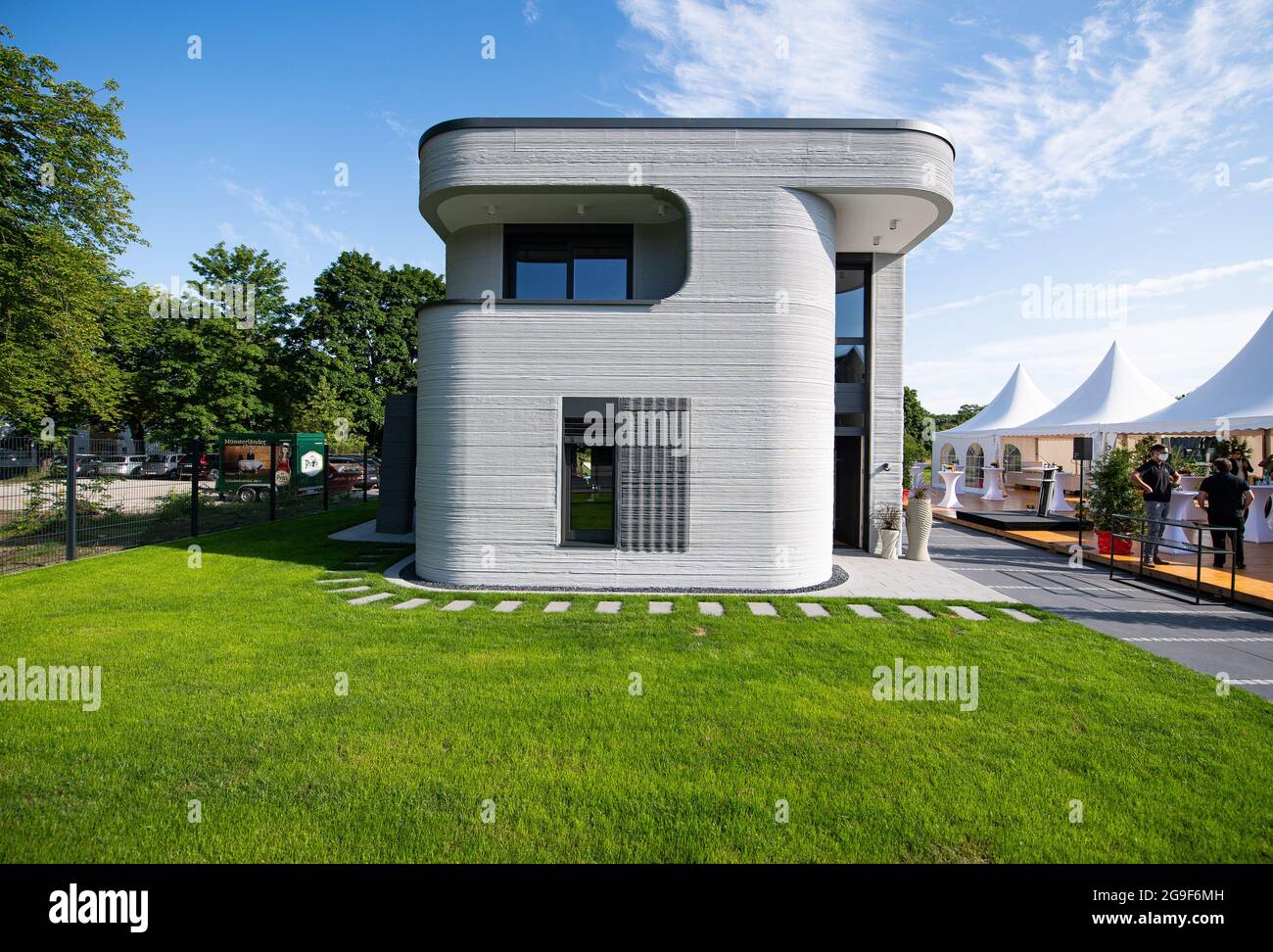 3d printed house exterior hi-res stock photography and images - Alamy