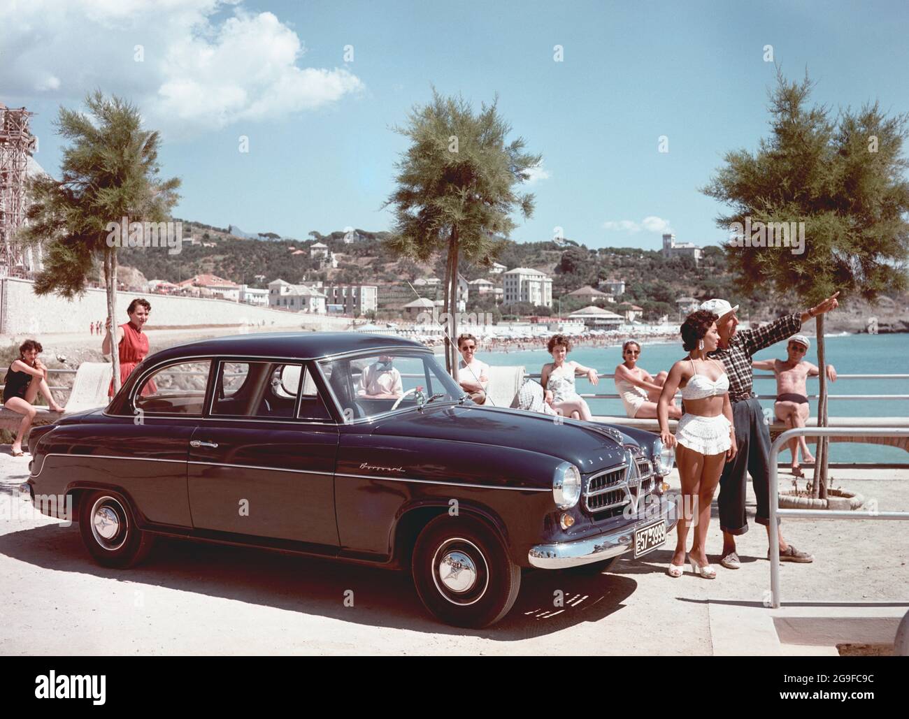 transport, car, Borgward Isabella limousine, version 1954, holiday in Italy, circa 1955, ADDITIONAL-RIGHTS-CLEARANCE-INFO-NOT-AVAILABLE Stock Photo