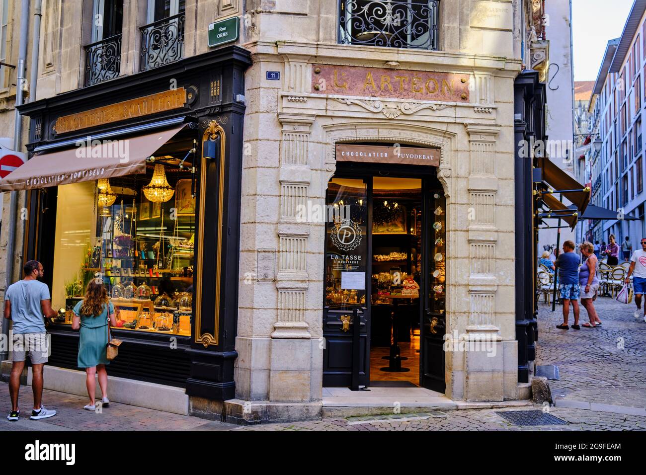 Chocolaterie hi-res stock photography and images - Page 2 - Alamy