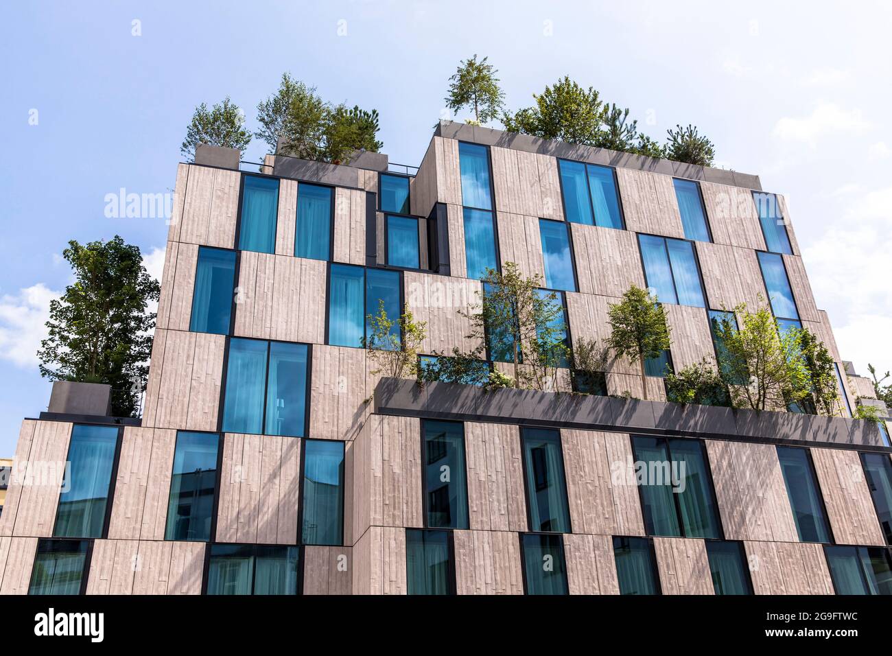the Designhotel Ruby Ella with planted facade on the street Hohenzollernring, architect Christoph Ingenhoven, Cologne, Germany.  das Designhotel Ruby Stock Photo