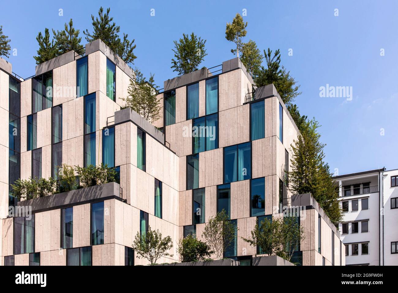 the Designhotel Ruby Ella with planted facade on the street Hohenzollernring, architect Christoph Ingenhoven, Cologne, Germany.  das Designhotel Ruby Stock Photo