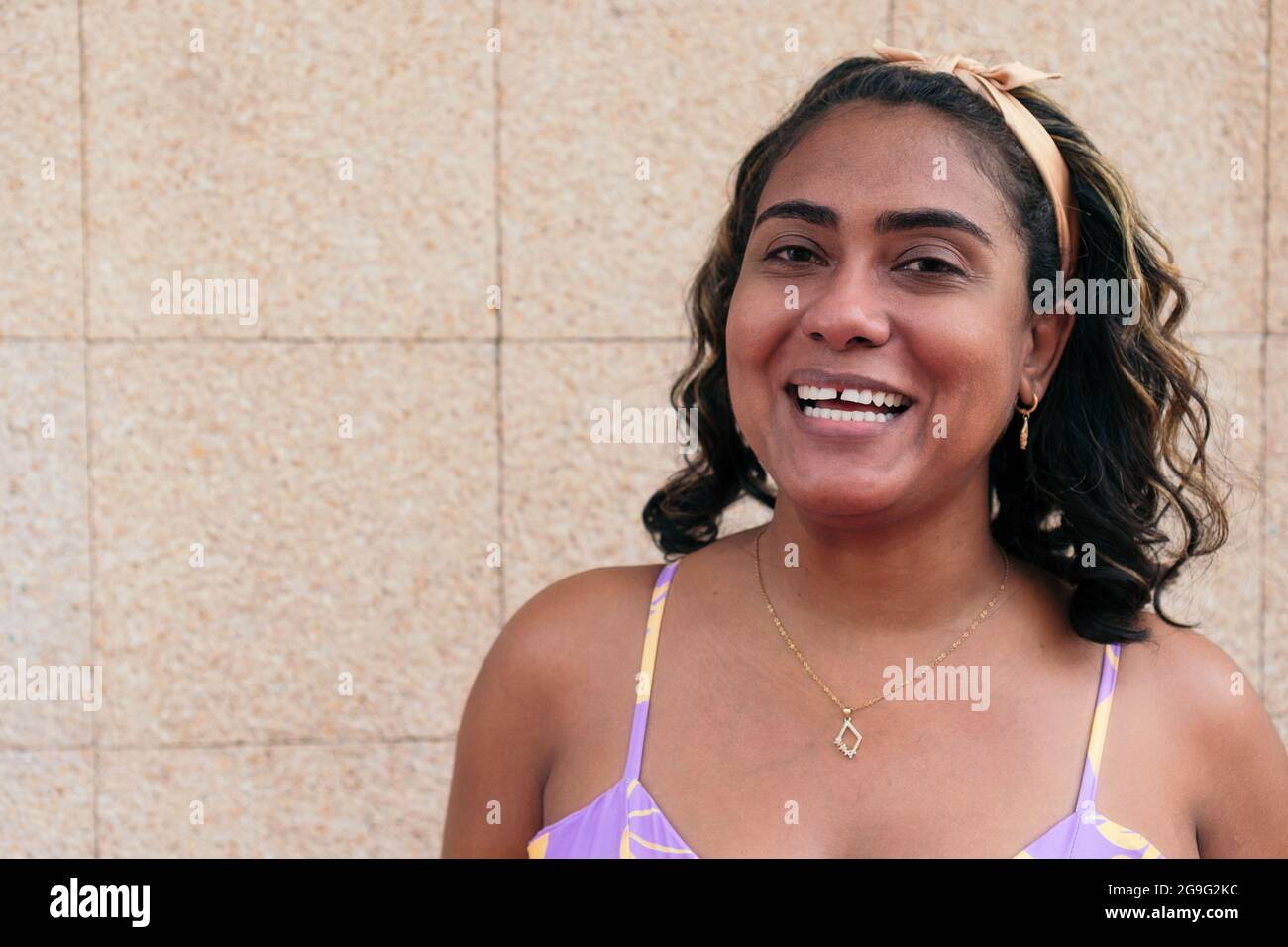 Latina woman 40s hi-res stock photography and images - Alamy