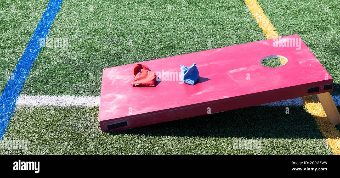 Aggregate more than 143 college bean bag toss game latest 3tdesign.edu.vn