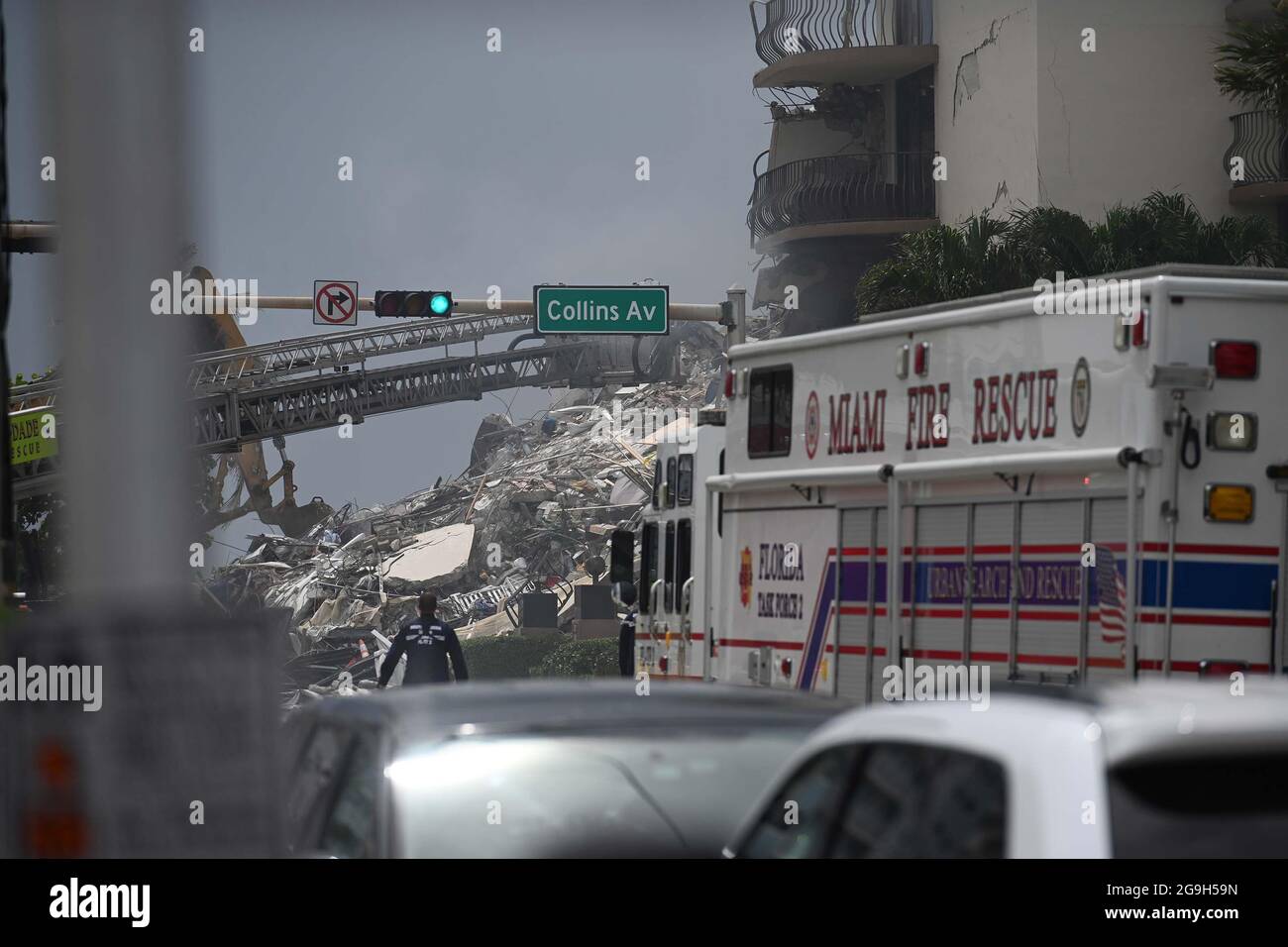 V Collapse Building Miami - FL - 20210625-Search and Recovery Continues for Missing Persons ...