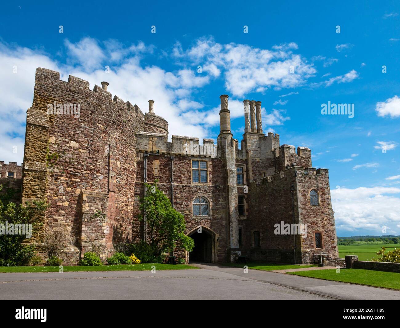 Berkeley castle uk hires stock photography and images Alamy