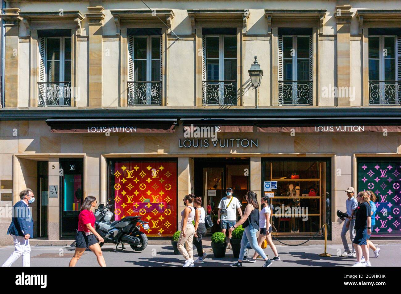 Strasbourg, France, People Shopping, Street Scenes, Old City, Historic  French Neighborhood, Louis Vuitton, LVMH Luxury Clothing Store, Prestige  consumer Stock Photo - Alamy