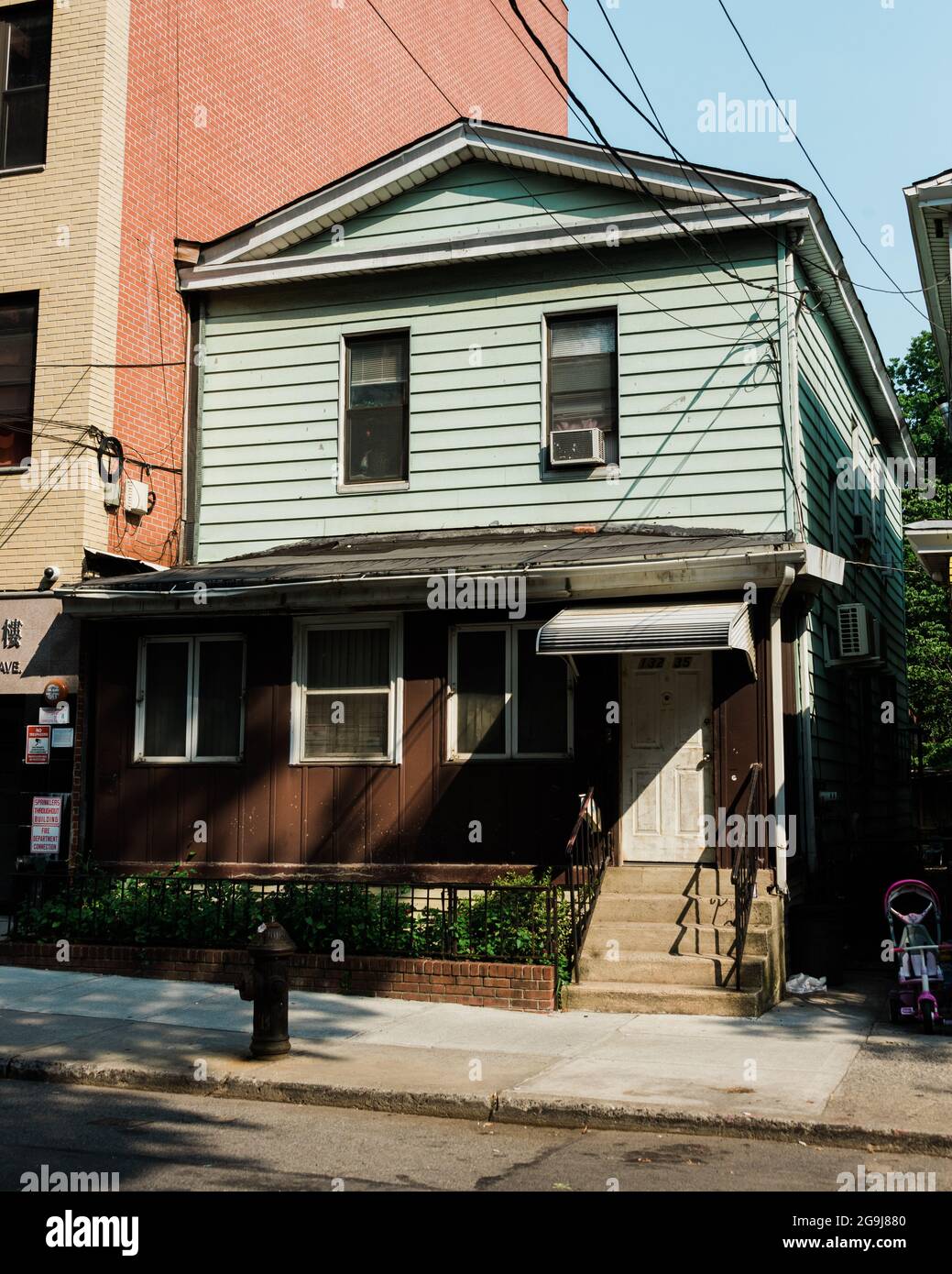 Houses in Flushing, Queens, New York City Stock Photo Alamy