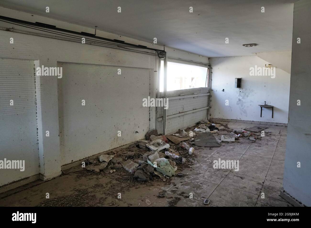 LOS MOCHIS, MEXICO - Jan 11, 2019: A closeup shot of abandoned house after  Joaquin el chapo Guzman's capture Stock Photo - Alamy, image size:1300x956