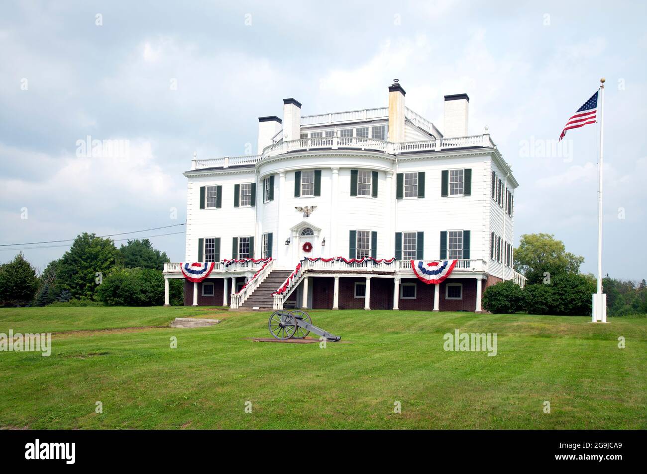 Montpelier - the home of Revolutionary War General and Secretary of War, Henry Knox in Thomaston, Maine, USA.  Built in 1795 - present replica 1929. Stock Photo