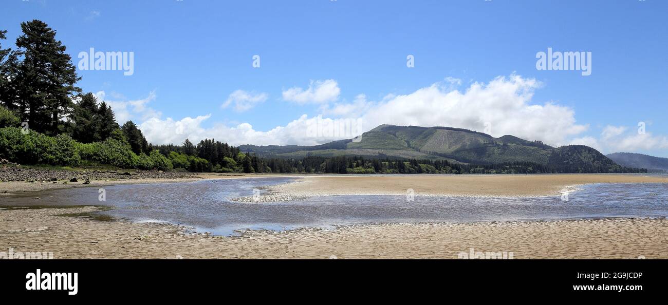 Netarts bay hires stock photography and images Alamy