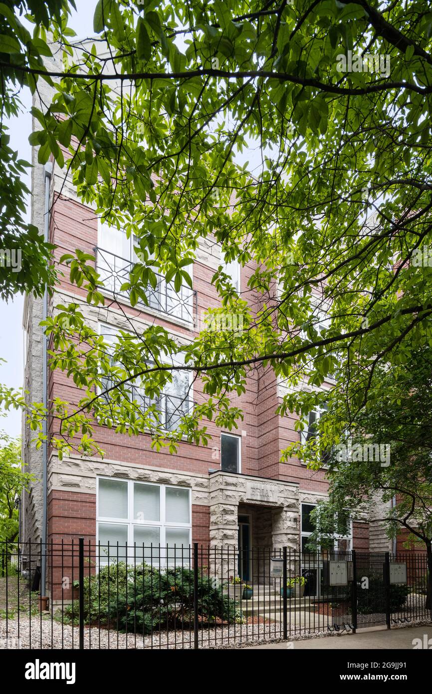 Multi unit apartment building in the Lakeview neighborhood Stock Photo