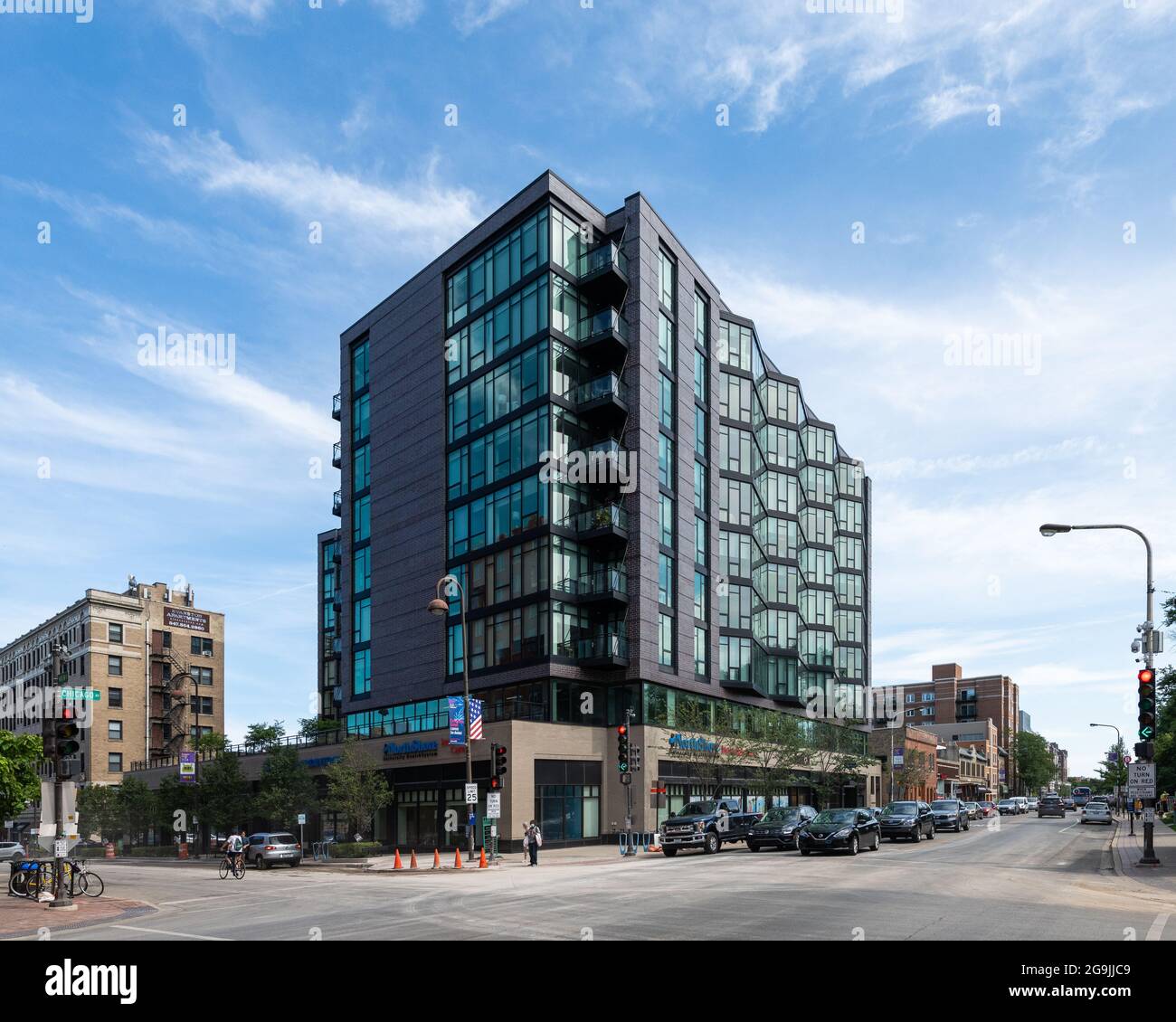 Mixed-use residential commercial building in Evanston Stock Photo