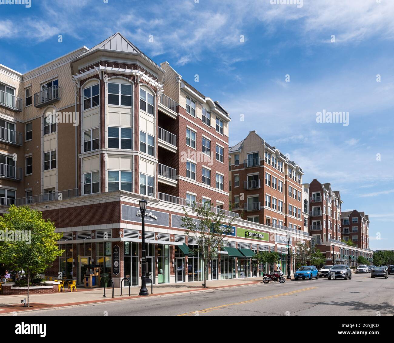 Mixed-use residential commercial building in Evanston Stock Photo