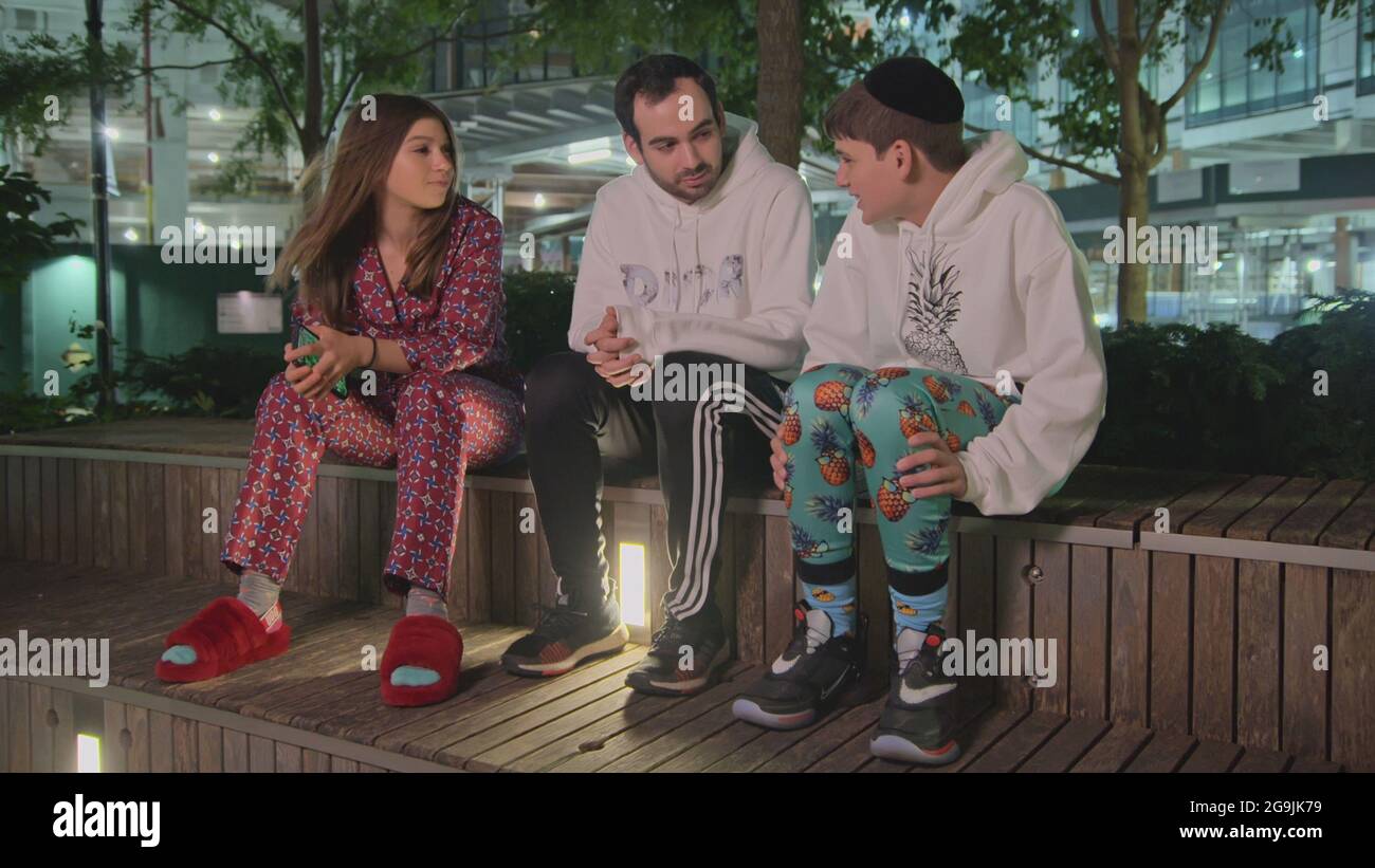 MY UNORTHODOX LIFE, from left: Miriam Haart, Shlomo Hendler, Aron