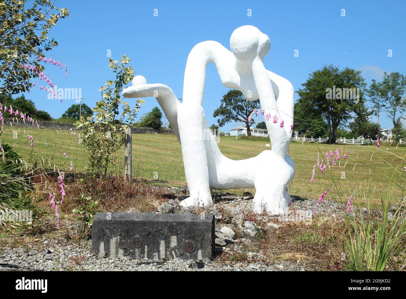 An Gorta Mor, a sculpture by artist John Malone commemorating the Great Famine in Ireland Stock Photo